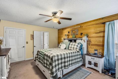 7 Wooded Glenn Court Pelzer SC 29669
