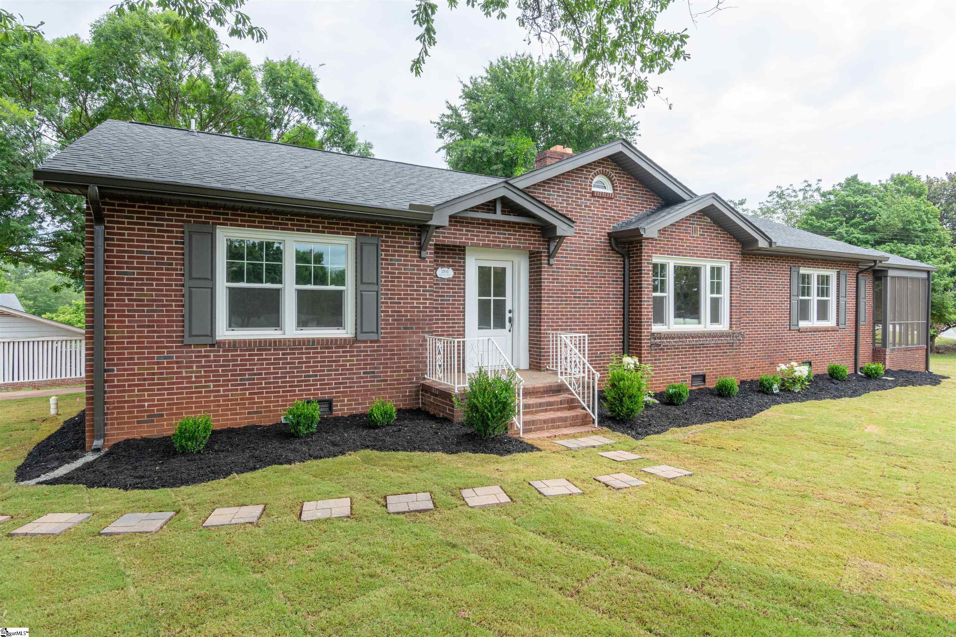201 Edwards Road Greenville SC 29615