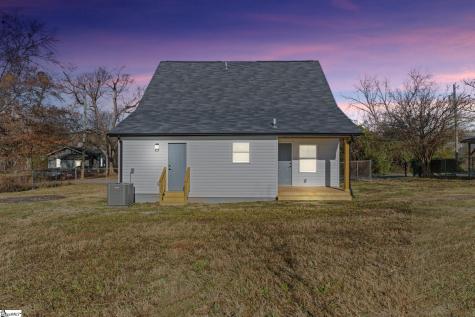 8 Powell Street Seneca SC 29678