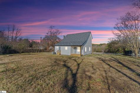 8 Powell Street Seneca SC 29678