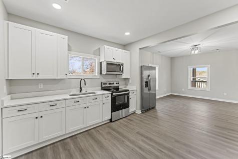 8 Powell Street Seneca SC 29678