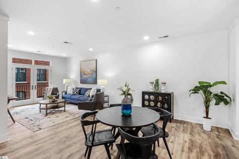 98 E Mcbee Avenue Greenville SC 29601