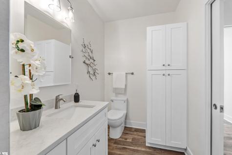 98 E Mcbee Avenue Greenville SC 29601