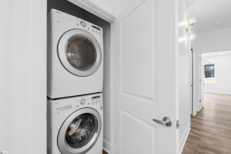 98 E Mcbee Avenue Greenville SC 29601