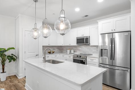 98 E Mcbee Avenue Greenville SC 29601