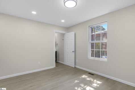9 Hampton Street Ware Shoals SC 29692
