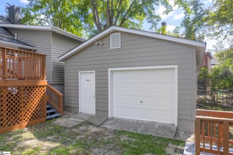 9 Hampton Street Ware Shoals SC 29692