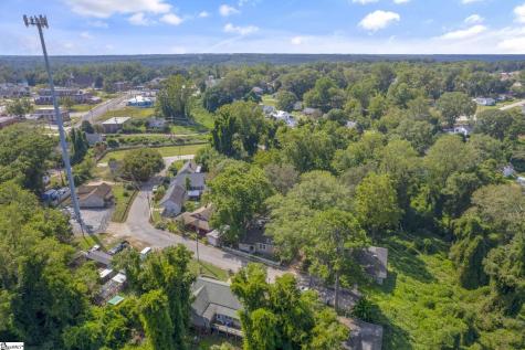 9 Hampton Street Ware Shoals SC 29692
