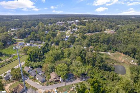 9 Hampton Street Ware Shoals SC 29692