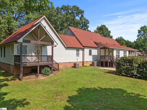 40 Ridings Road Campobello SC 29322
