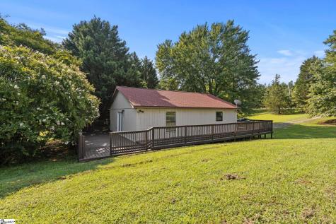 40 Ridings Road Campobello SC 29322