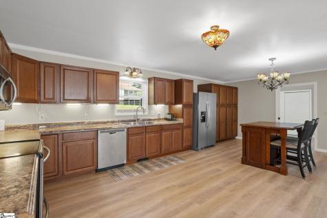 40 Ridings Road Campobello SC 29322