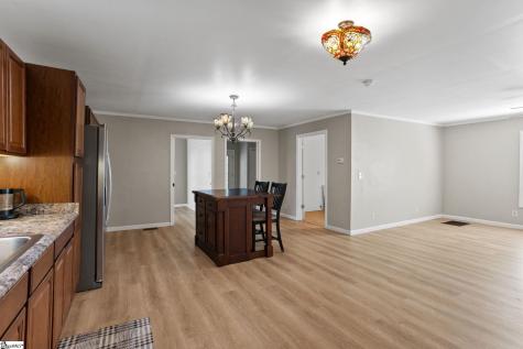 40 Ridings Road Campobello SC 29322