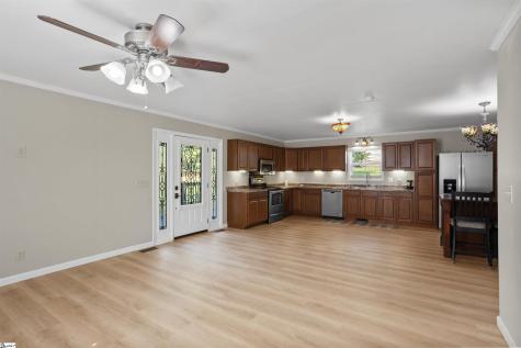 40 Ridings Road Campobello SC 29322