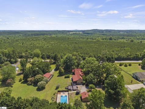 40 Ridings Road Campobello SC 29322