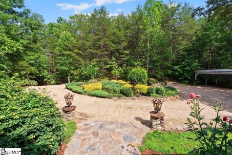 175 Green Hills Road Mill Spring NC 28756