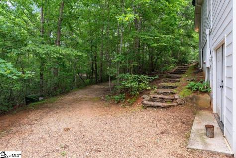 175 Green Hills Road Mill Spring NC 28756