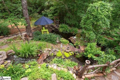 175 Green Hills Road Mill Spring NC 28756