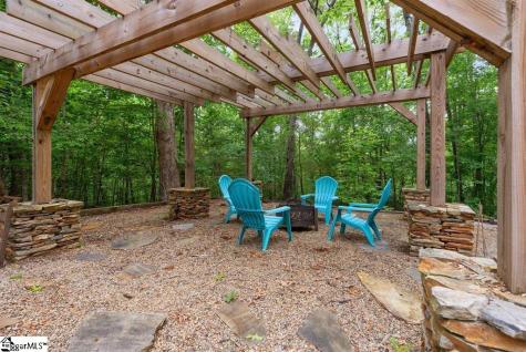 175 Green Hills Road Mill Spring NC 28756