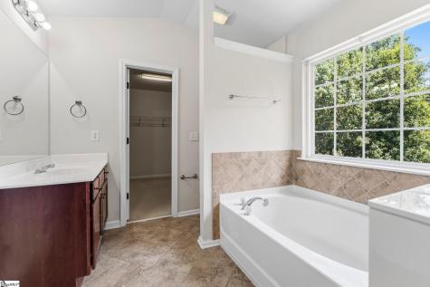 38 Golden Acre Court Simpsonville SC 29681