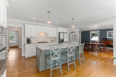23 Buist Avenue Greenville SC 29609