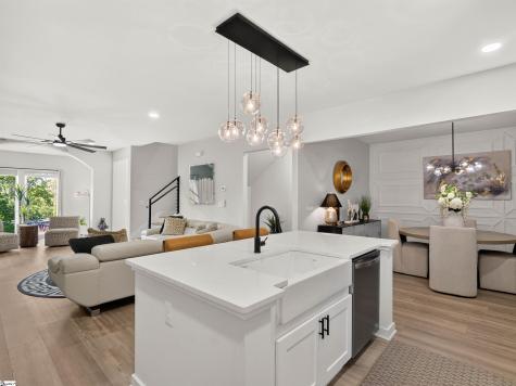 29 Harbor Drive Greenville SC 29611