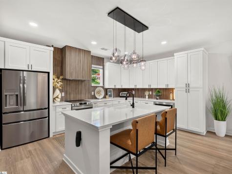 29 Harbor Drive Greenville SC 29611