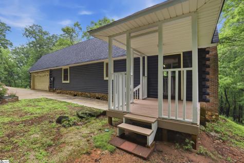 211 Narrow Way Travelers Rest SC 29690