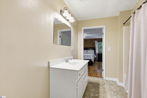 211 Narrow Way Travelers Rest SC 29690