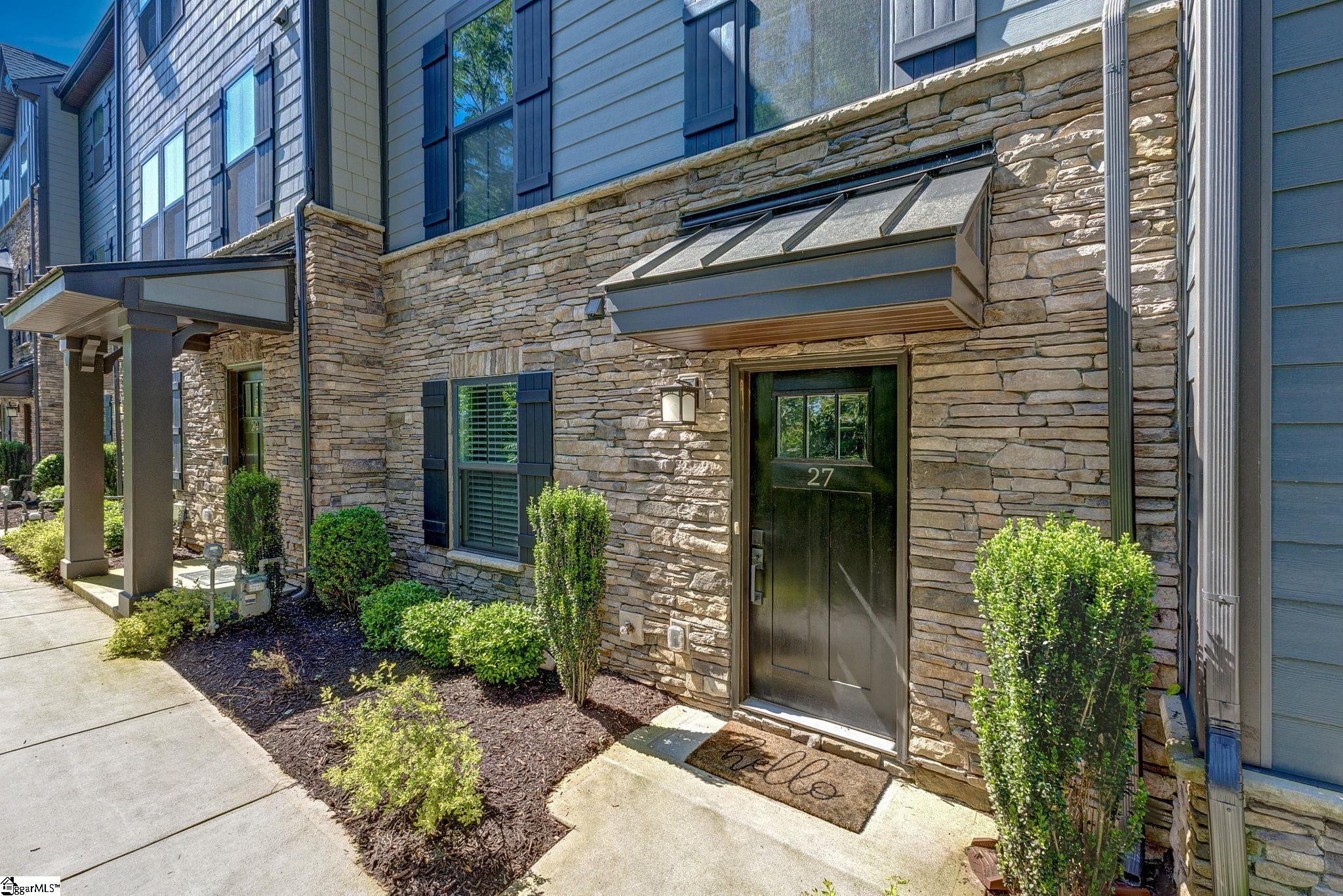 27 Rollins Avenue Greenville SC 29607