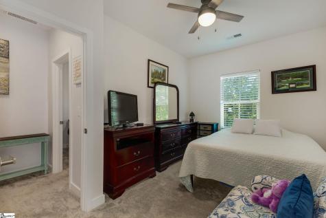 27 Rollins Avenue Greenville SC 29607