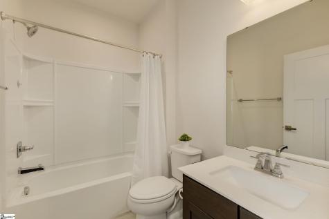 27 Rollins Avenue Greenville SC 29607