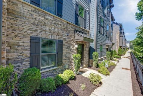 27 Rollins Avenue Greenville SC 29607