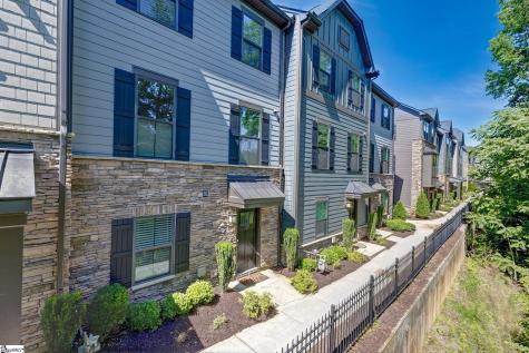 27 Rollins Avenue Greenville SC 29607