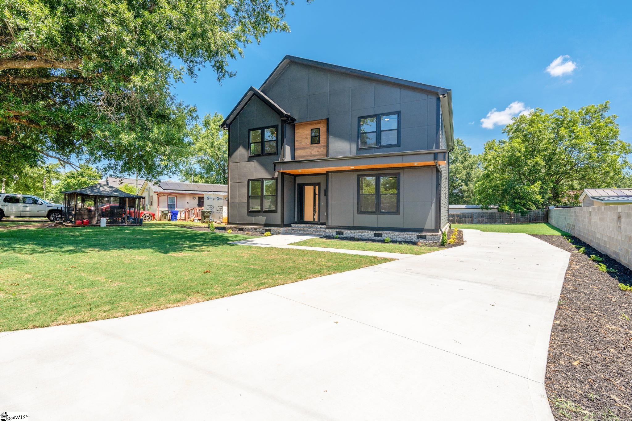 3 Rochester Street Greenville SC 29611