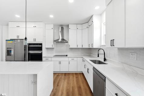 3 Rochester Street Greenville SC 29611