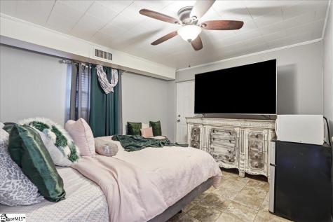 1207 Elmore Street Gaffney SC 29340