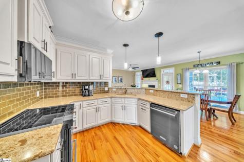 648 Mountain View Williamston SC 29697