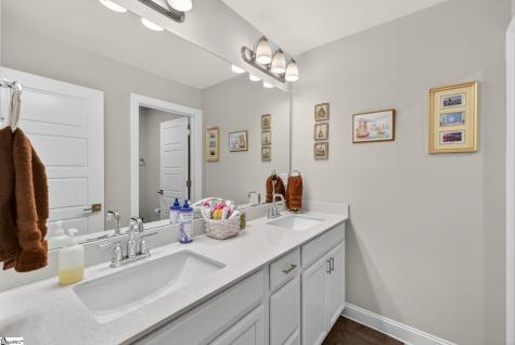 108 Graceful Sedge Way Simpsonville SC 29680