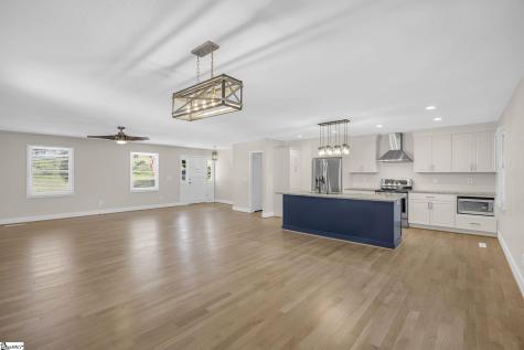 101 Cardinal Drive Seneca SC 29672