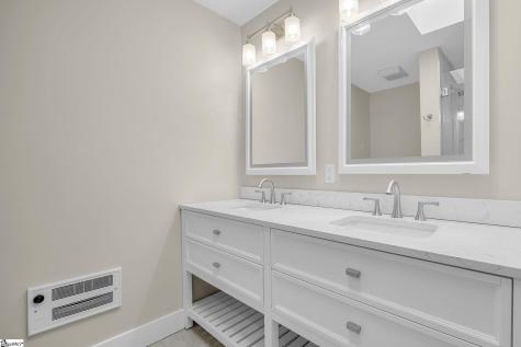 101 Cardinal Drive Seneca SC 29672