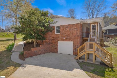 101 Cardinal Drive Seneca SC 29672