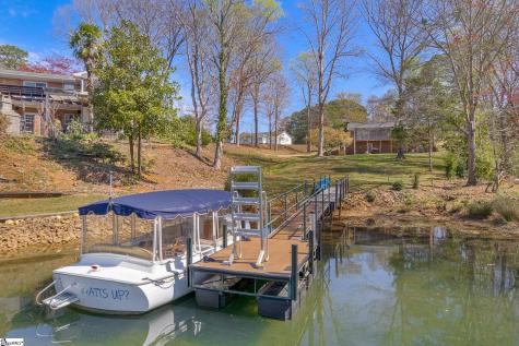 101 Cardinal Drive Seneca SC 29672