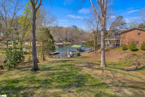101 Cardinal Drive Seneca SC 29672