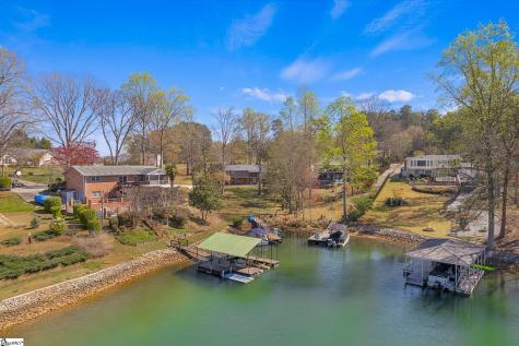 101 Cardinal Drive Seneca SC 29672