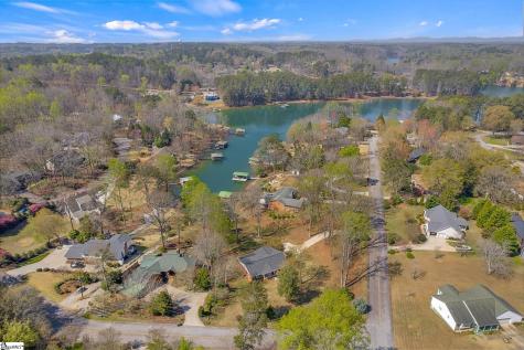 101 Cardinal Drive Seneca SC 29672