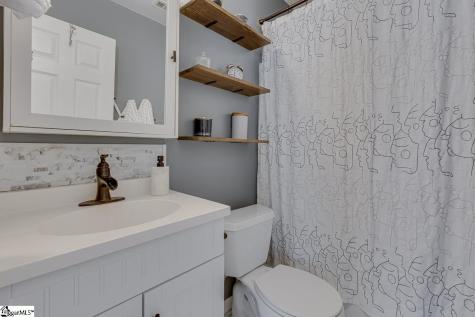 22 Lantern Lane Greer SC 29651