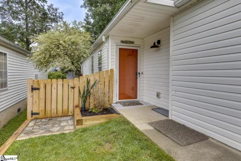 22 Lantern Lane Greer SC 29651