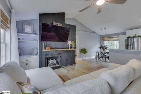 22 Lantern Lane Greer SC 29651