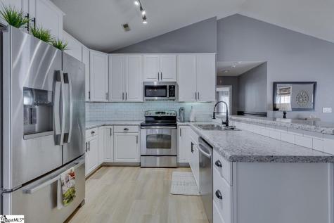 22 Lantern Lane Greer SC 29651